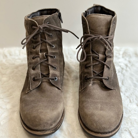 Taos Footwear Shoes - Taos Boot Camp Smoke Brown Distressed Suede Ankle Boots Womens EU 42 US 11